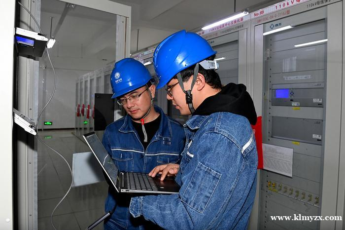 克拉玛依区光伏升压汇集站220千伏送出工程正式投运