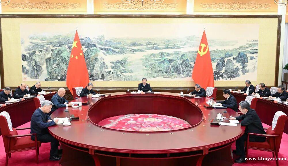 中共中央政治局召开民主生活会 习近平主持会议并发表重要讲话