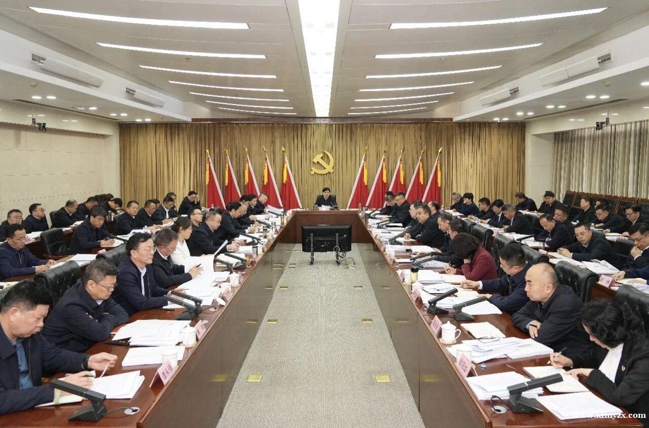 克拉玛依市召开2025年市（绩效）考核总结暨2026年绩效考核部署会议