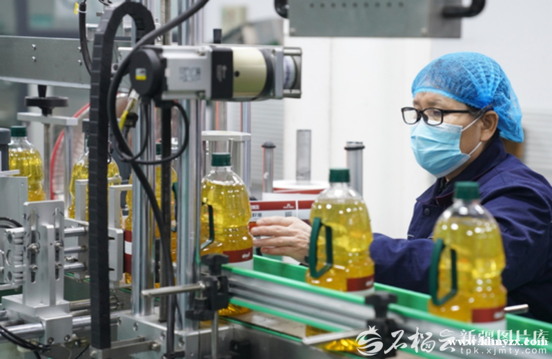 【克拉玛依油城在线】克拉玛依食品企业开足马力赶订单