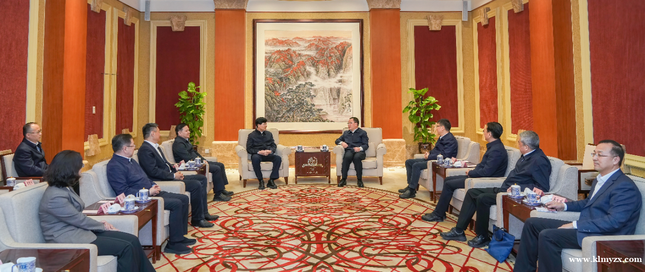 克拉玛依油城在线：上海市副市长陈宇剑与克拉玛依市委书记马学良一行在沪座谈交流