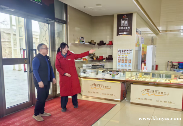 【克拉玛依油城在线丨新华网】克拉玛依市各景区积极营造有序舒心旅游环境